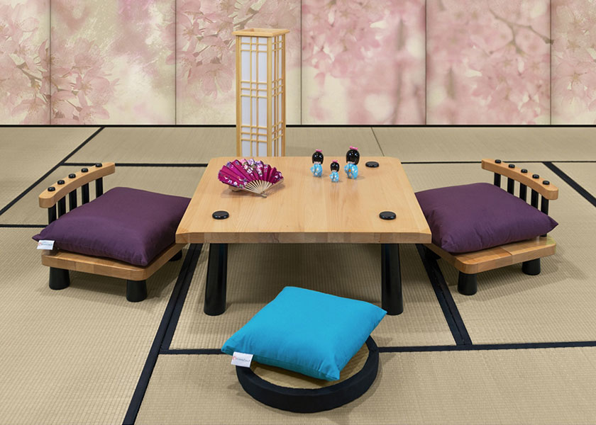 Tavolino giapponese in Faggio + Sedie