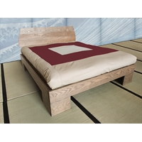Letto in legno artigianale Chan con testata Letto in legno artigianale Chan con testata