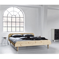 Letto Twist Bed 140x200 Karup Design con testata - Naturale in Offerta